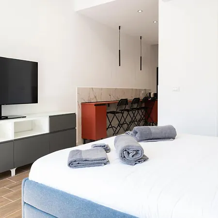 Dimora Trecuori * נאפולי